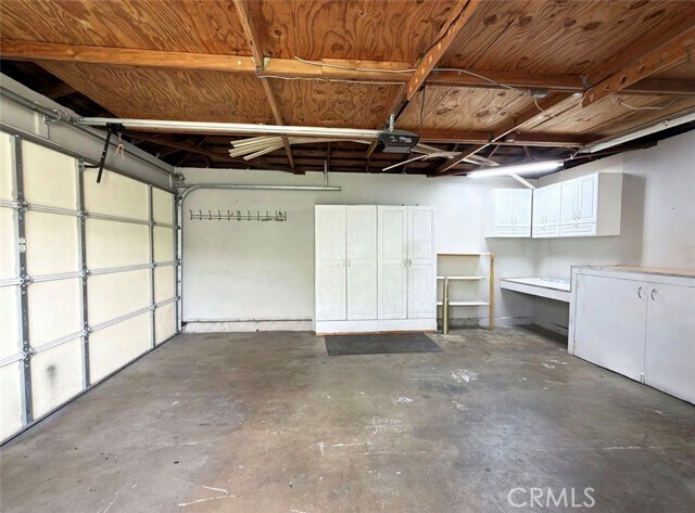 Building Photo - 5493 E 29th St