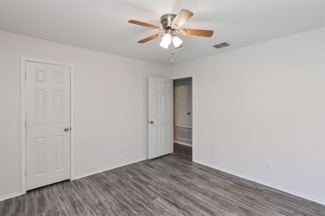 Building Photo - 1444 Sun Breeze Dr