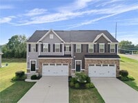 Building Photo - 3383 Jackson Park Dr