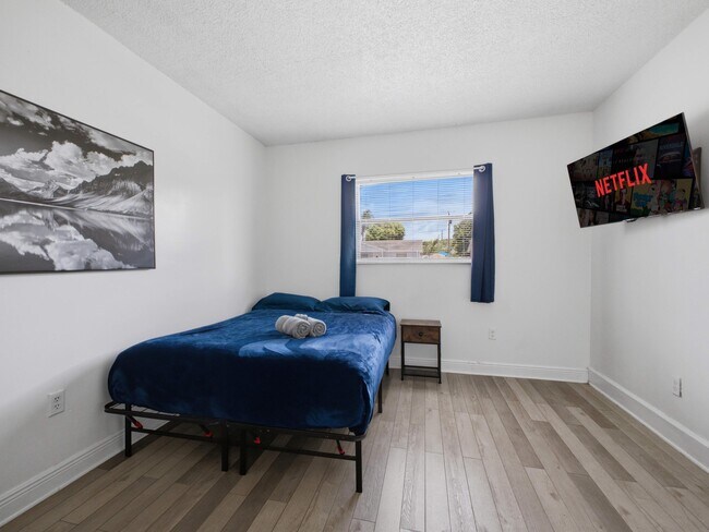 Building Photo - 4862 Andros Dr