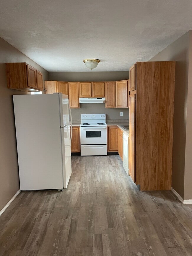 Building Photo - $1595