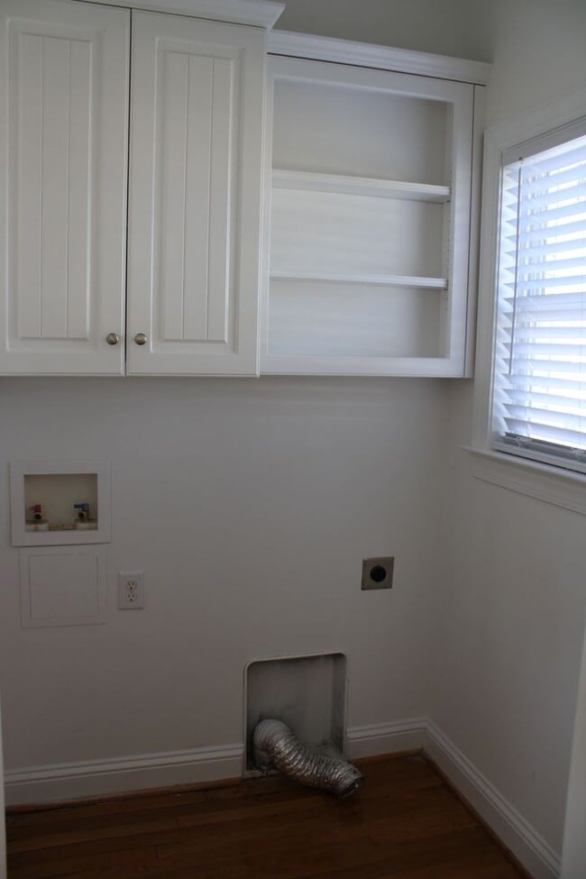 Building Photo - 3001 Canal Dr NW