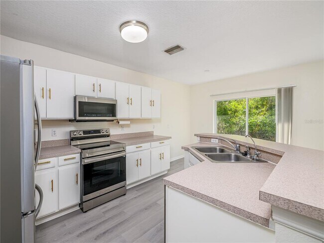 Building Photo - 9619 Carlsdale Dr