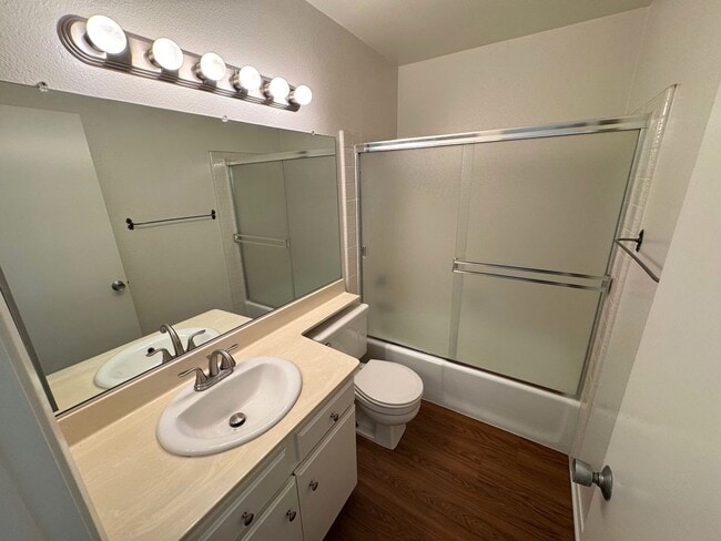 Building Photo - Sycamore Creek Community in Central Camarillo!