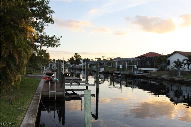 Building Photo - 5354 Coral Ave