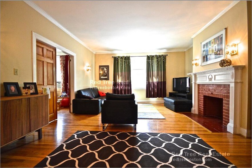 Building Photo - 119 Winthrop Rd