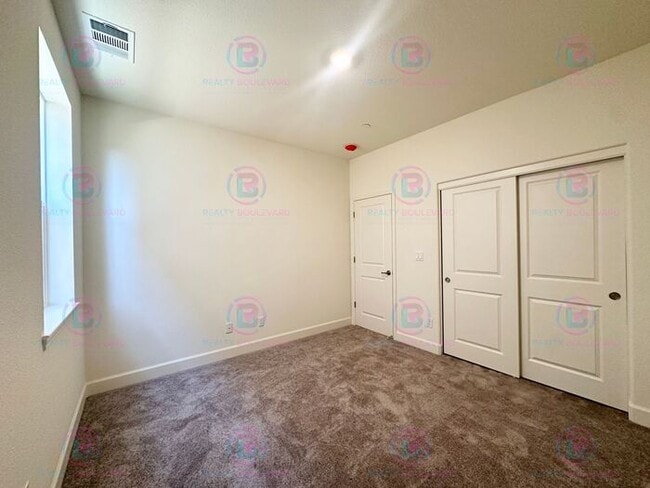 Building Photo - Brand New Lennar Home in the Five Ridges C...