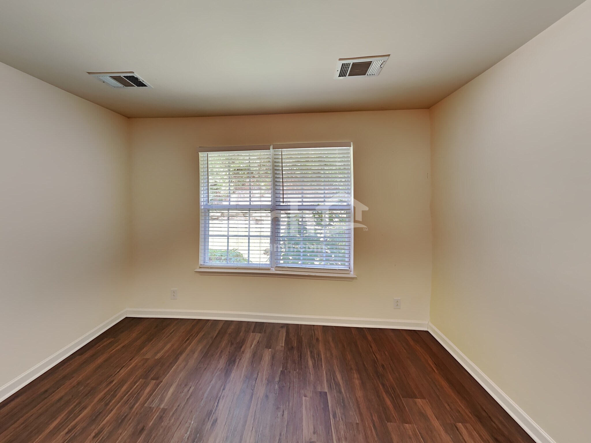 Building Photo - 605 Daniel Ct