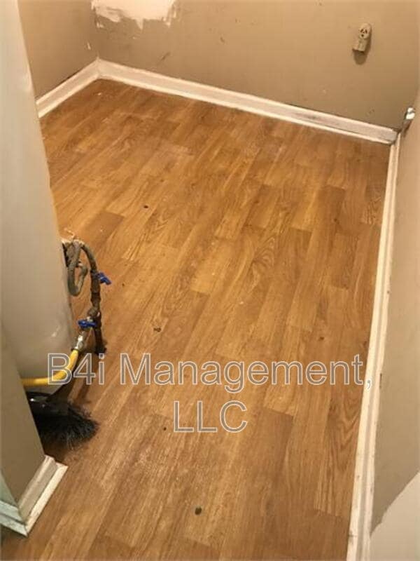 Building Photo - 8795 Channing Dr