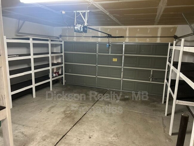 Building Photo - 7760 Key Largo Dr