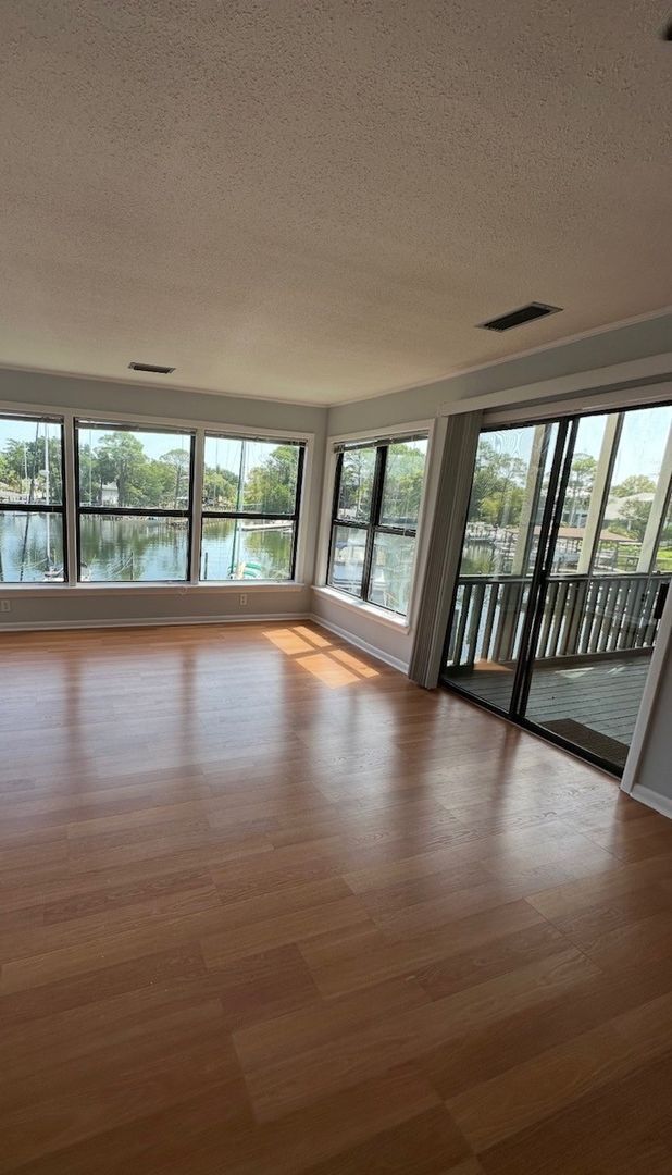 Building Photo - NAPIER