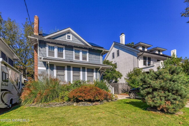Primary Photo - 705 7th Ave