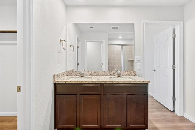 Building Photo - 1626 Comfy Wy