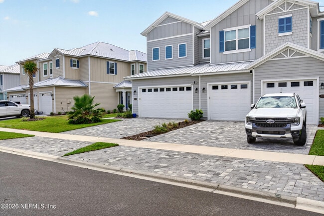 Building Photo - 527 Marquesa Cir
