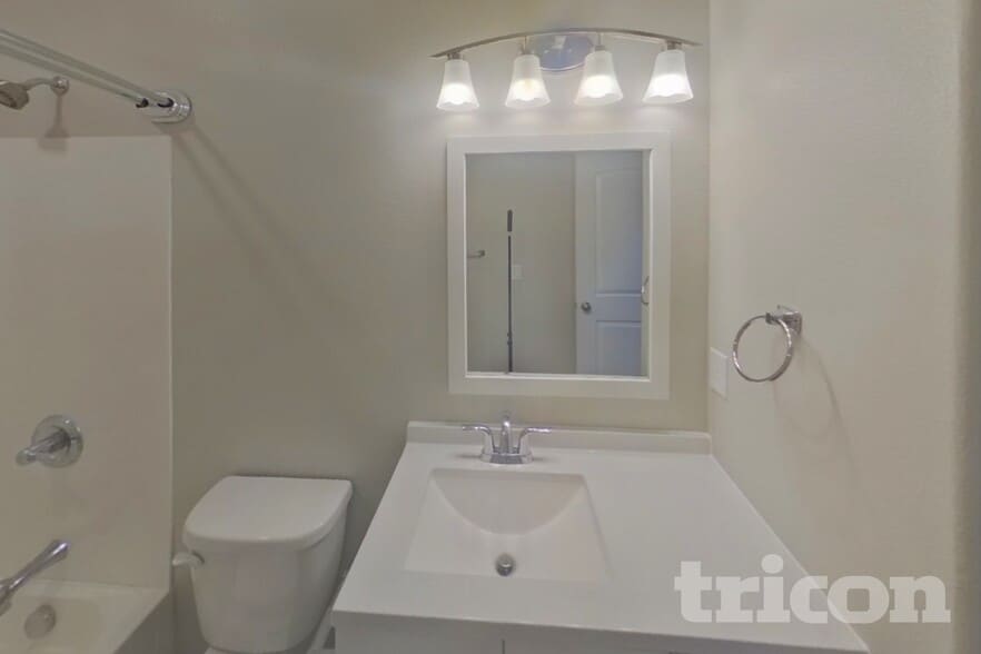 Building Photo - 7950 Sea Oats Dr