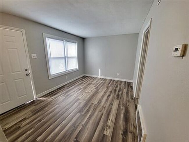 Building Photo - 6156 Jackson Ave