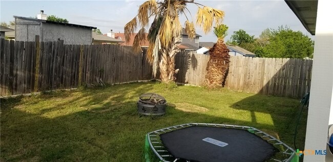 Building Photo - 2703 Blackburn Dr