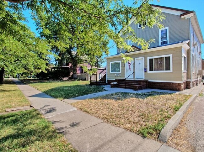 Building Photo - 1 Bed 1 Bath Apartment Close to Downtown GJ