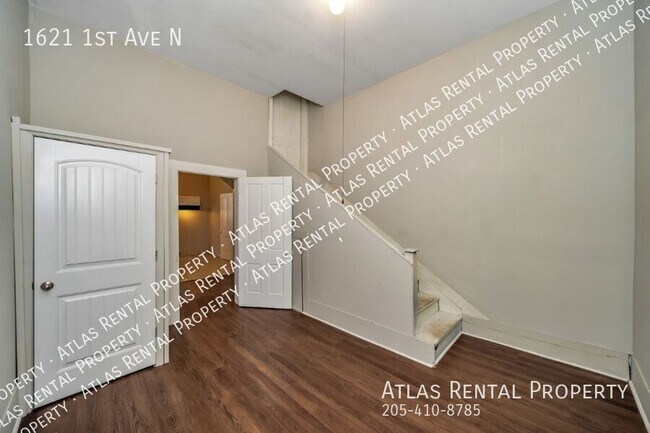 Building Photo - 1621 1st Ave N