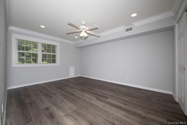 Building Photo - 215 Tudor Ln