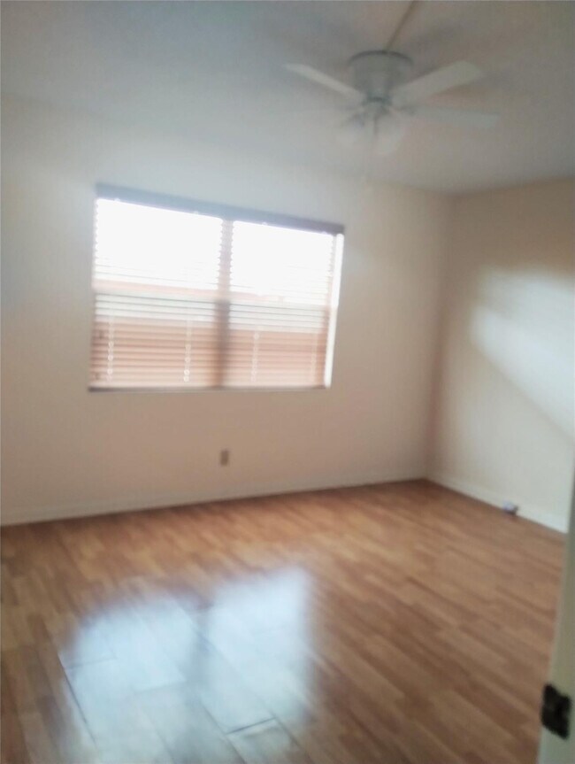 Building Photo - 3404 Bimini Ln