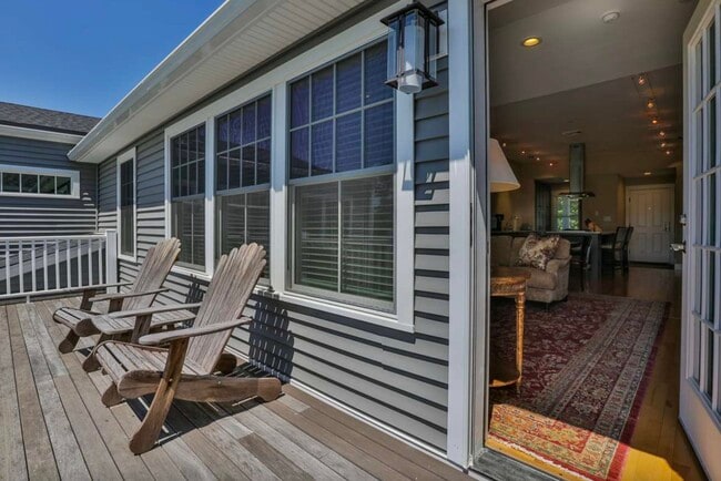 Building Photo - 26 N Main St