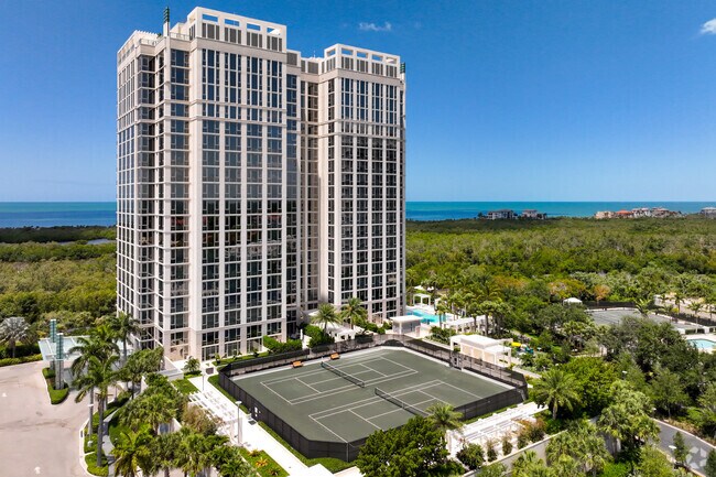 6885 Pelican Bay Blvd Naples, FL 34108-7208 - Mystique