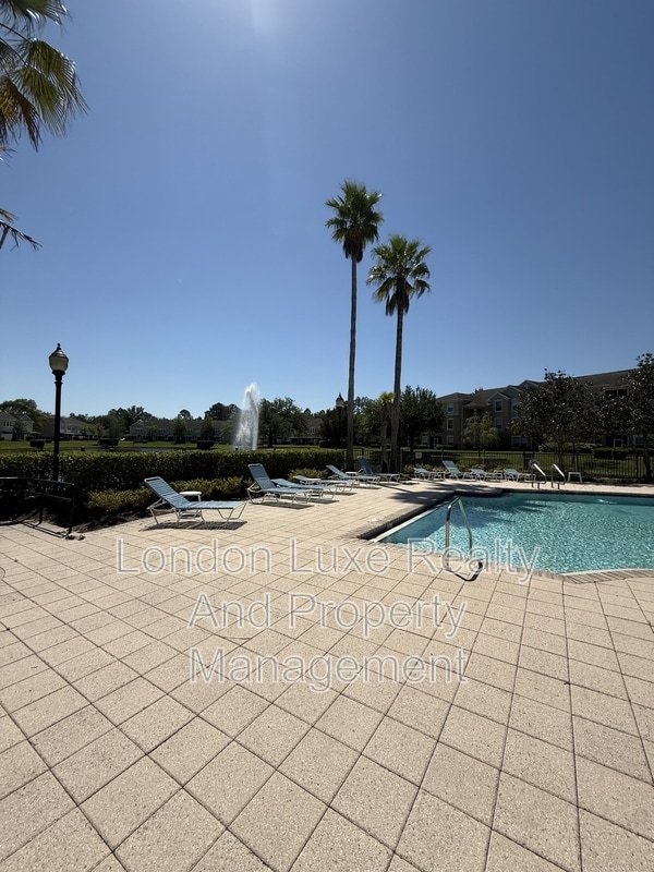 Building Photo - 7990 Baymeadows Rd