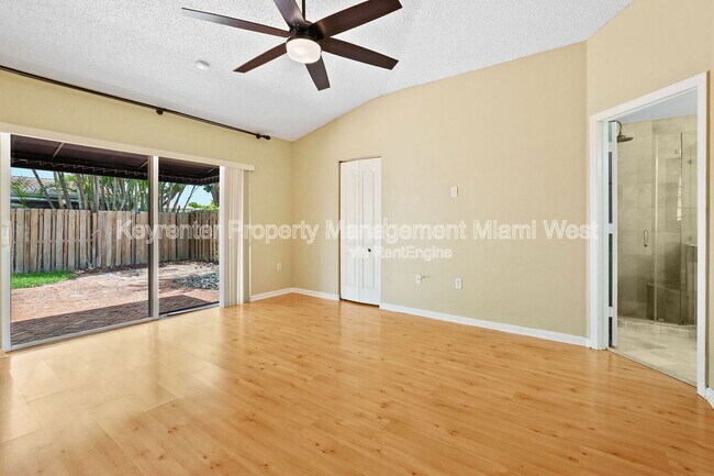 Building Photo - 15431 SW 140th St