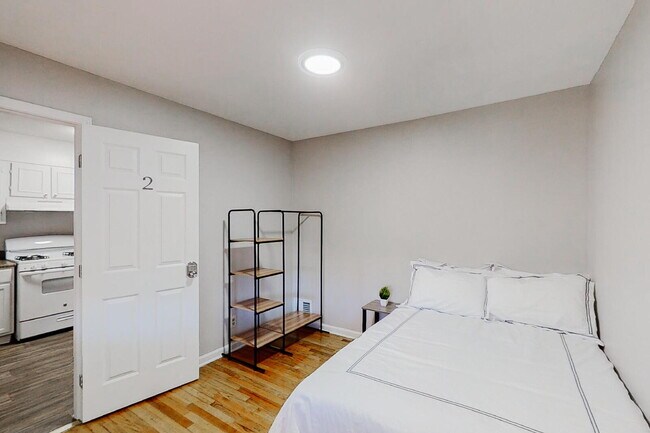 Building Photo - Morrow Home, a 3 mins drive to transit stop Mt Zion Blvd & E Meyer Dr