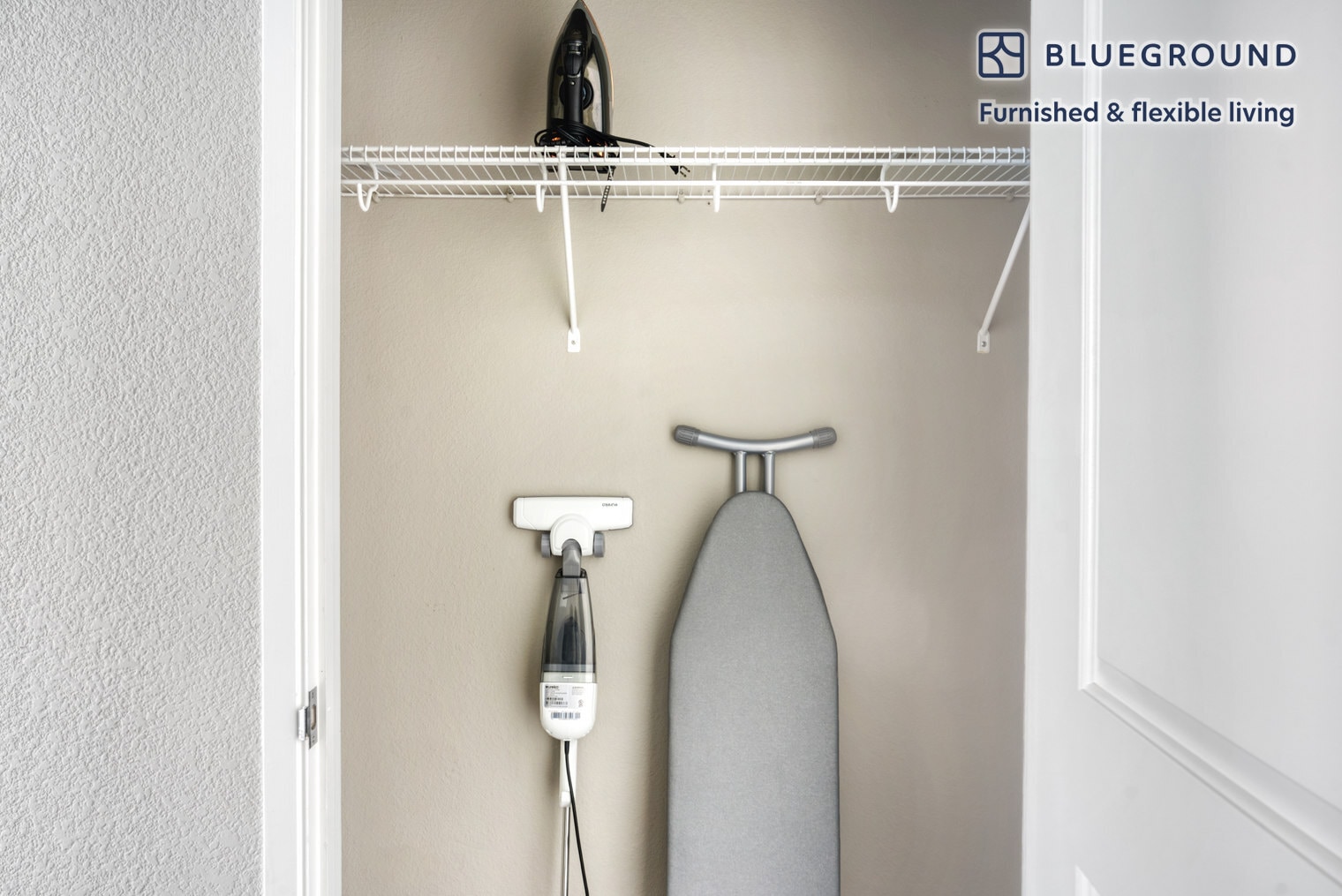 Building Photo - 367 Santana Row