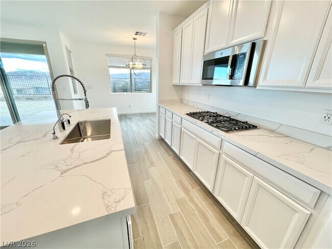 Building Photo - 12413 Harbor Isle Ave