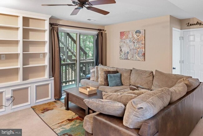 Building Photo - 10603 Eden Brook Dr