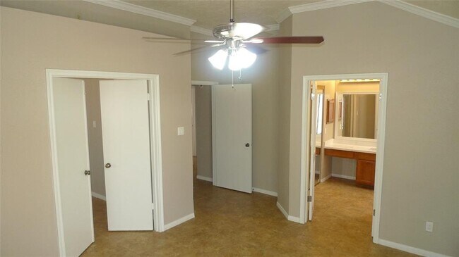 Building Photo - 7772 Park Falls Dr