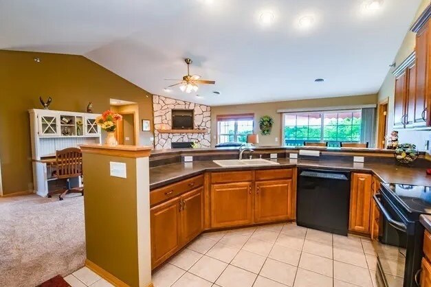 Building Photo - 2820 55th Ave