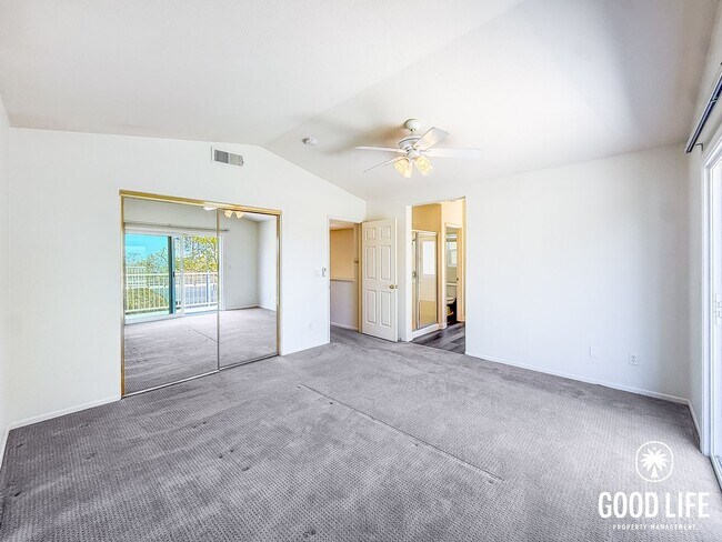 Building Photo - Spacious 3BD/2.5 BA Home in Scripps Ranch with Pool, Private Balcony & In-Unit Laundry