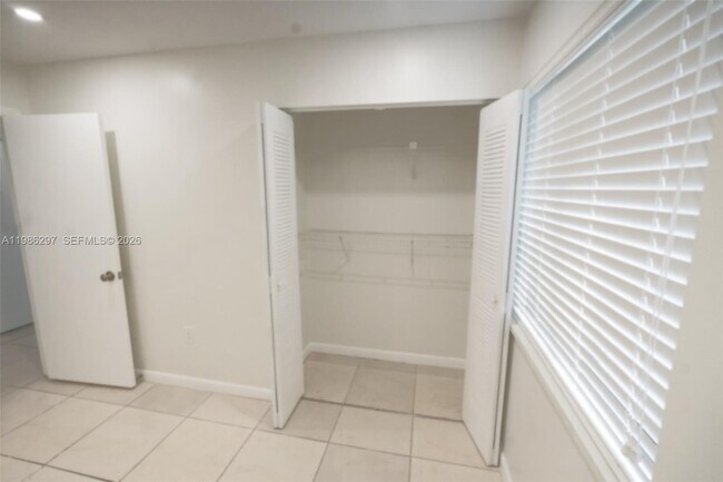 Building Photo - 21009 SW 124th Ave Rd