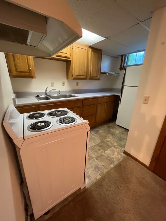 Building Photo - 413 Paunack Pl