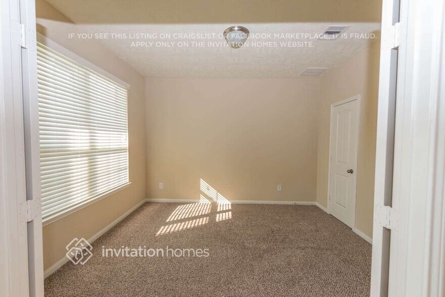 Building Photo - 30706 Basil Trace Dr
