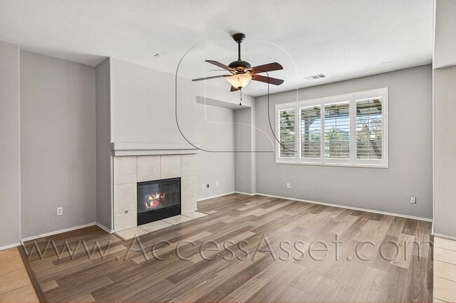 Building Photo - Charming 3 Bed/2 Bath Home In A Desirable ...