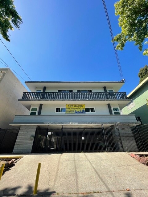 Building Photo - 1931 Dwight Way