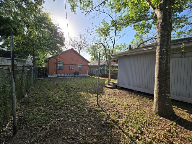 Building Photo - 846 S Morgan St