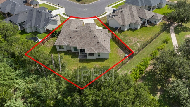 Building Photo - 1622 Helena Dr