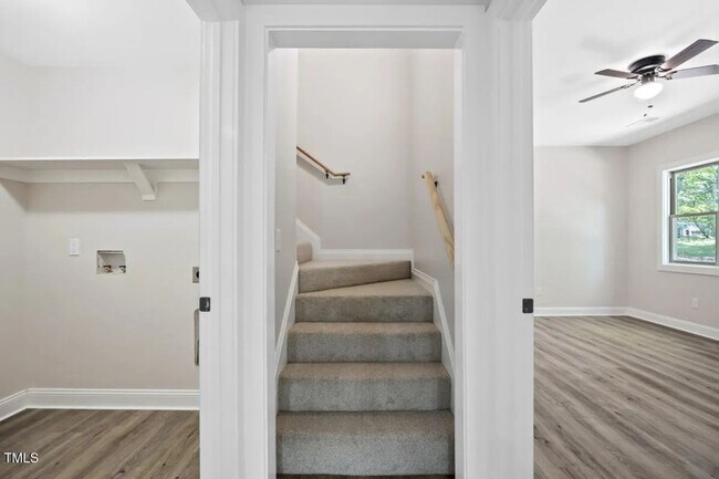 Building Photo - 149 Amber Rd