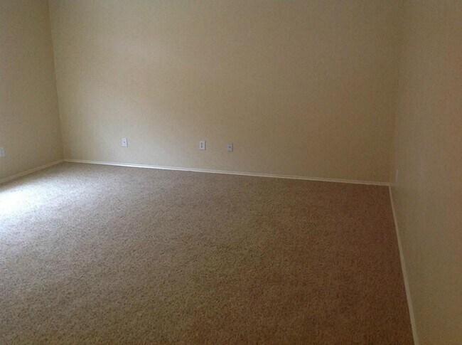 Building Photo - 3842 Flatwood Dr