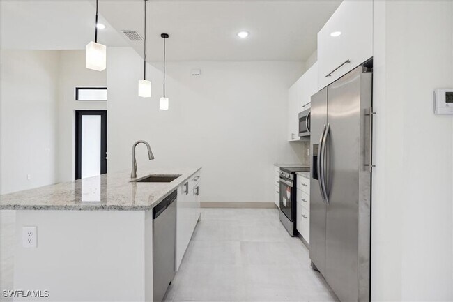 Building Photo - 1707 McKinley Ave