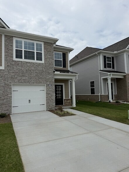 Building Photo - 4913 Mowbray Way
