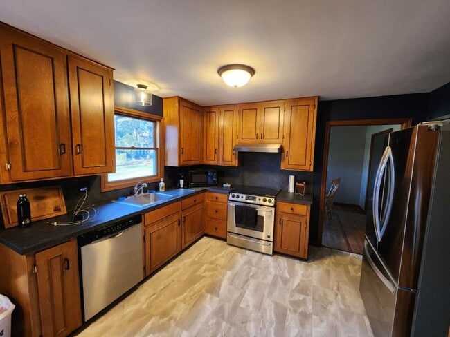 Building Photo - 1043 Buchholz Dr