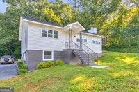 Building Photo - 33 Mchenry Dr SW