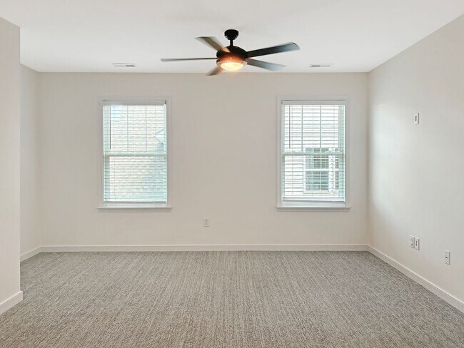 Building Photo - 4 Bedroom Home in Magnolia Green